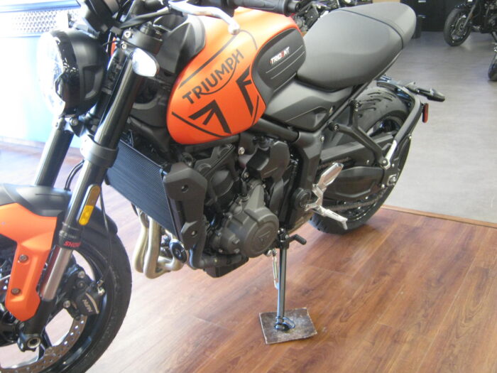 2023 Triumph Trident 660 - Image 3