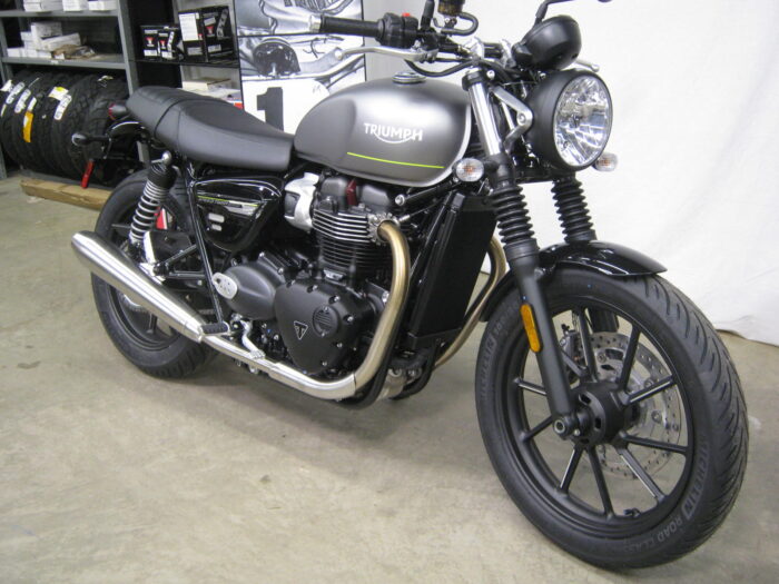 2023 Triumph Speed Twin 900 - Image 2