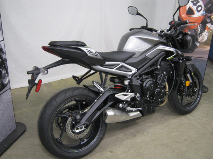 2024 Triumph Street Triple 765 R - Image 3