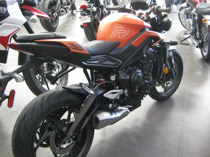 2025 Triumph Street Triple 765 R - Image 3