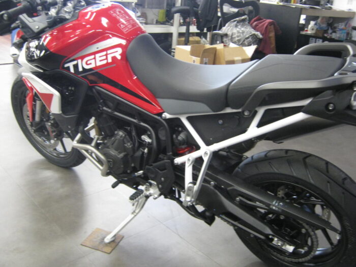 2024 Triumph Tiger 900 GT Aragon Edition - Image 6