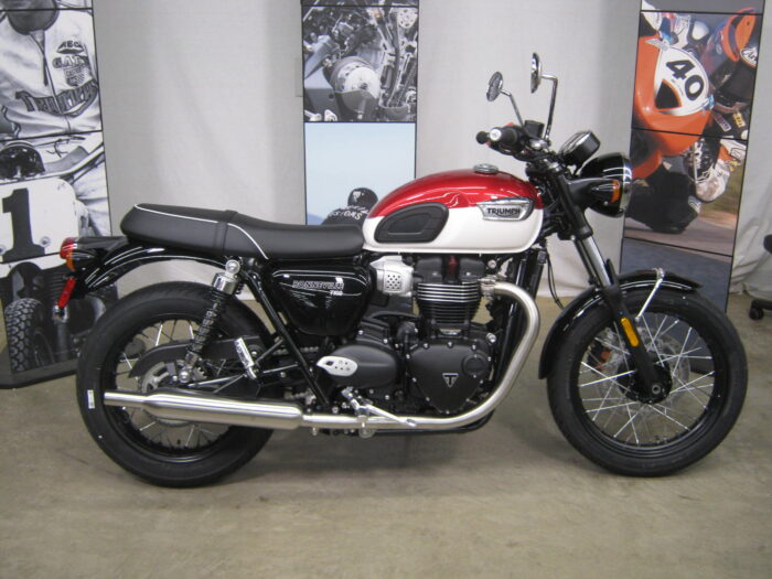 2024 Triumph Bonneville T100