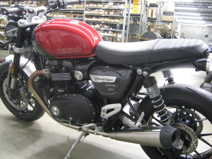 2024 Triumph Speed Twin 1200 - Image 3