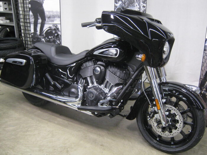 2024 Indian Chieftain in Black Metallic at Chesapeake Cycles located in Annapolis, Maryland