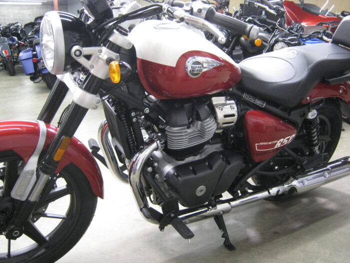 2024 Royal Enfield Super Meteor 650 in Celestial Red at Chesapeake Cycles in Annapolis, Maryland