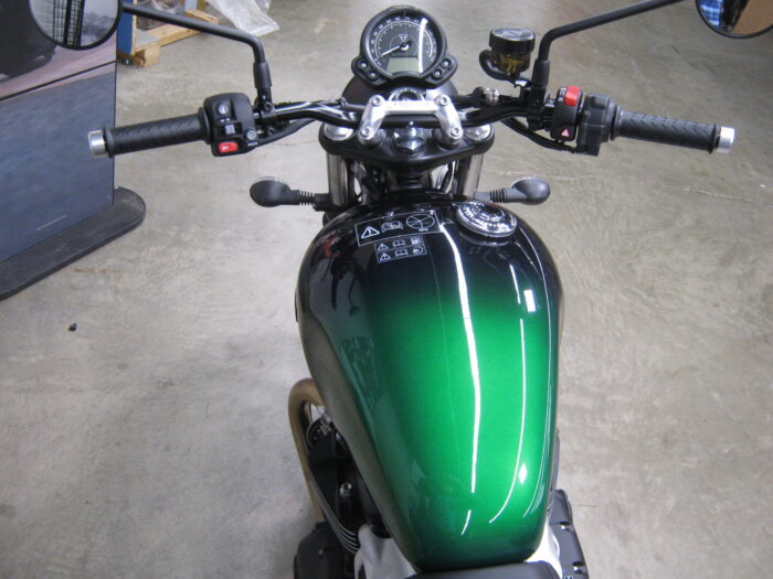 Tank View of 2024 Triumph Speed Twin 900 Stealth Edition in Phantom & Silver Green at Chesapeake Cycles located in Annapolis Maryland