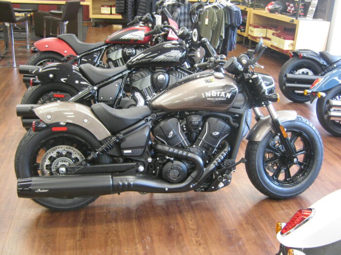 2025 Indian Scout Bobber Limited w/ Technology Package