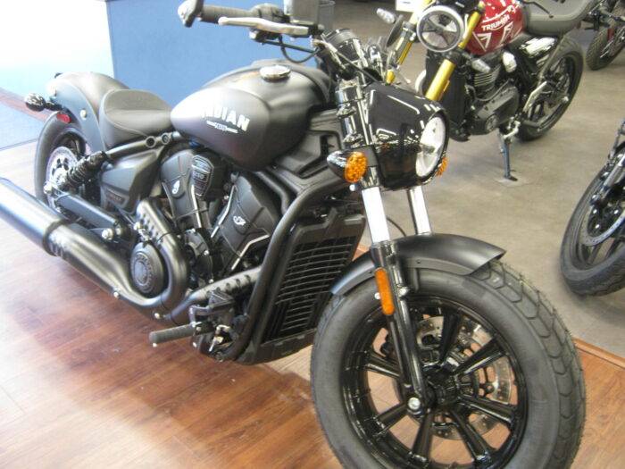 2025 Indian Scout Bobber Limited w/ Technology Package - Image 2