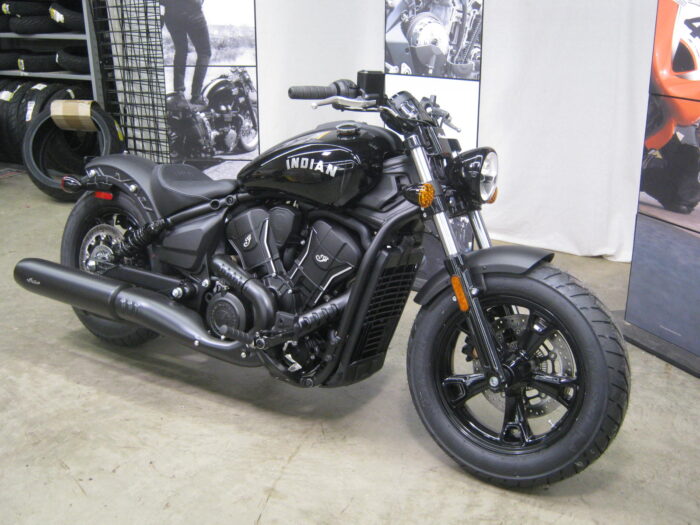 2025 Indian Scout 60 Bobber Standard - Image 2