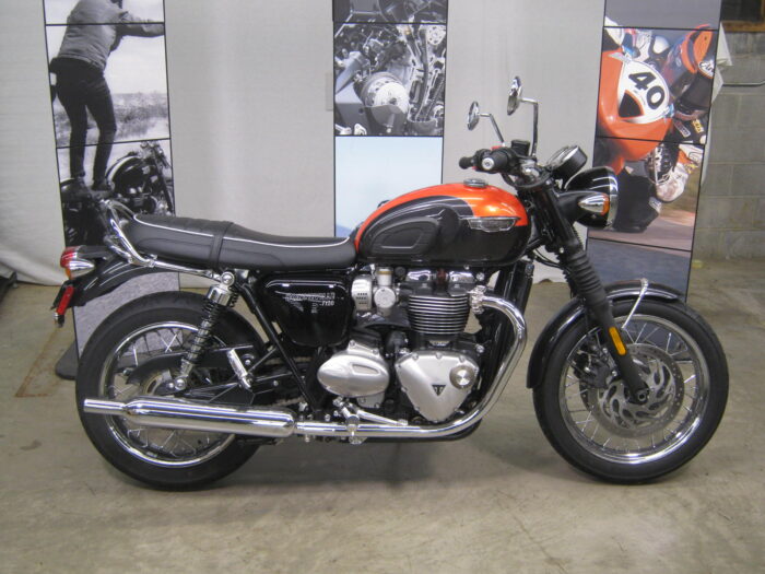 Pre-Owned 2020 Triumph T-120