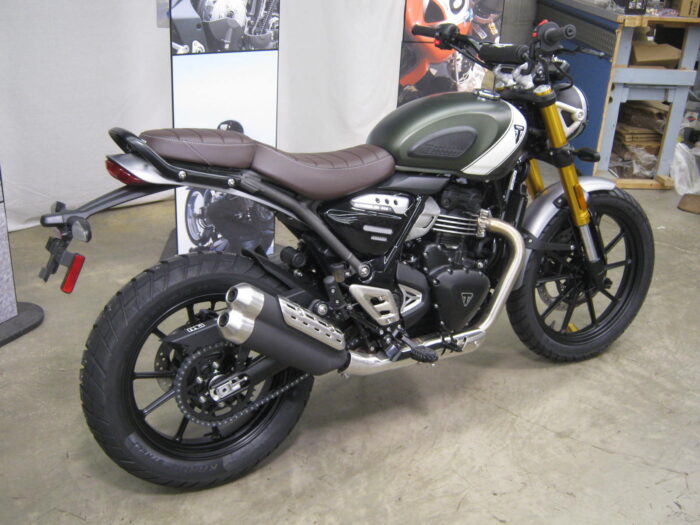 2025 Triumph Scrambler 400 X - Image 3