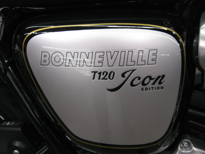 2025 Triumph Bonneville T120 ICON Edition - Image 5